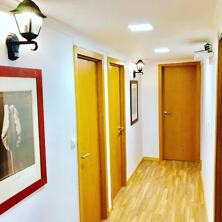 Guest house In - 4lisbon Downtown Private Bedroom View *